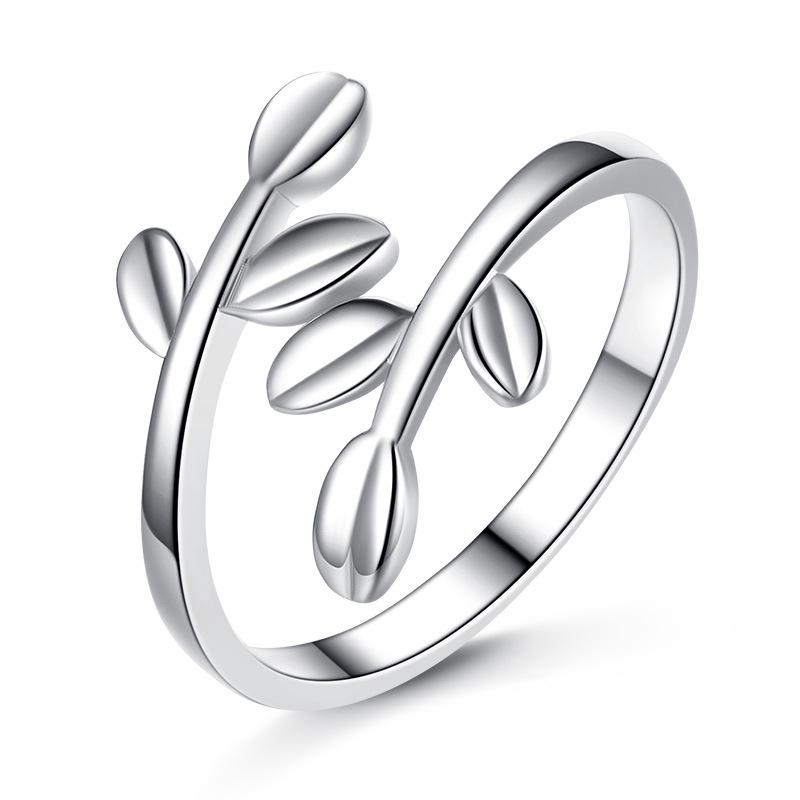 ภาพหน้าปกสินค้าแหวนเงิน 925 แหวนแต่งงาน แบบเรียบหรู สำหรับสตรี RA5R Silver Ring Wedding ซึ่งคุณอาจชอบสินค้านี้