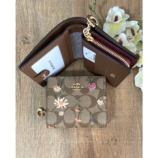 💚แท้💯 พร้อมส่ง💚กระเป๋าตังค์ COACH C8734 SNAP WALLET IN SIGNATURE CANVAS WITH WILDFLOWER PRINT GOLD/KHAKI