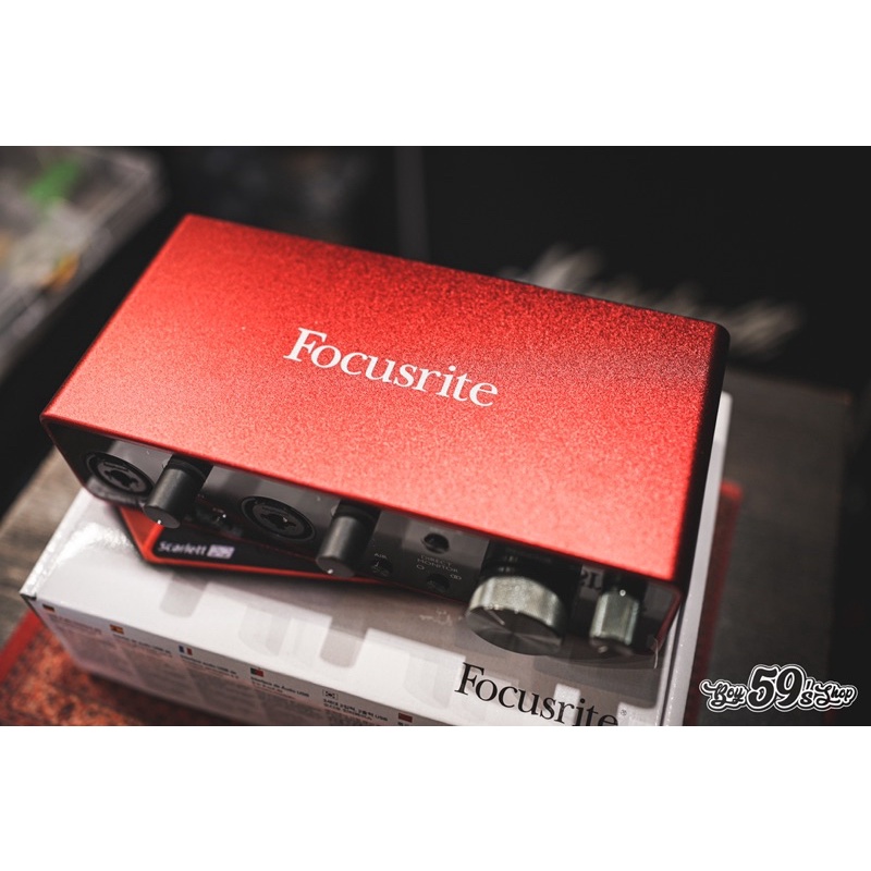 focusrite-scarlett-2i2-3rd-gen-usb-audio-interface