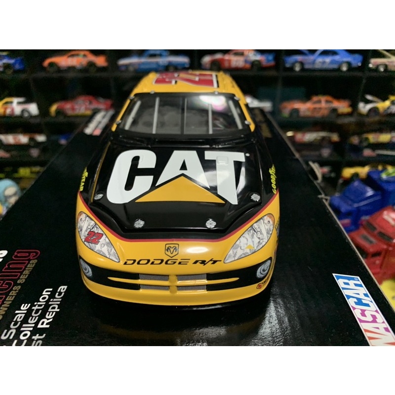 nascar-team-caliber-1-24-2001-22-caterpillar