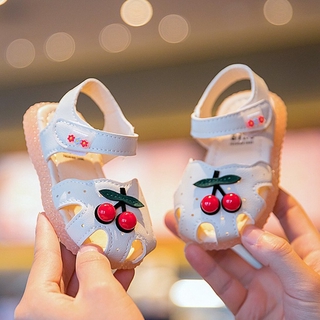 ภาพหน้าปกสินค้ารองเท้าเด็กน่ารักๆbabyshoes ซึ่งคุณอาจชอบราคาและรีวิวของสินค้านี้