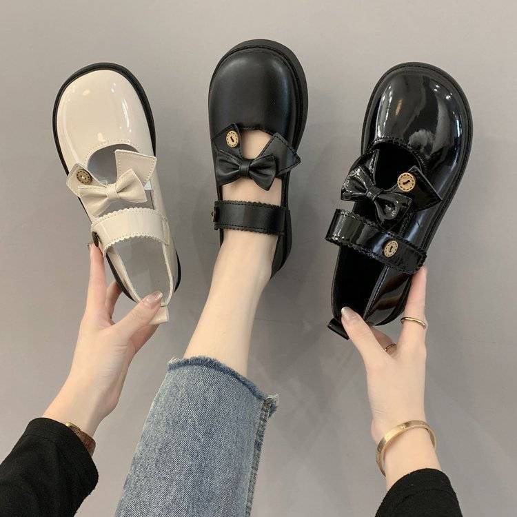 ภาพหน้าปกสินค้า️สปอตสินค้า รองเท้าผู้หญิง แมรี่ เจน รองเท้าหนังญี่ปุ่นขนาดเล็กย้อนยุคอังกฤษแพลตฟอร์มรองเท้าหนังขนาดเล็ก จากร้าน sagittarius.shoes บน Shopee