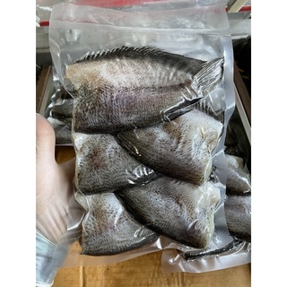 ภาพหน้าปกสินค้าปลาสลิดบางบ่อ ร้าน​ ปลาเค็มแดดเดียว​ เจ๊จอก​ บางบ่อ Set 5 ตัว น้ำหนัก 500 กรัม ที่เกี่ยวข้อง