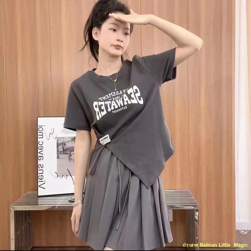 พร้อมส่ง-เสื้อยืดแขนสั้นผู้หญิงพิมพ์ตัวอักษรแยกสาวร้อนท็อปส์ซูคลุมเนื้อไม่สม่ำเสมอ