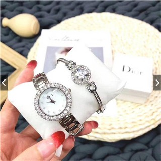 ภาพขนาดย่อของภาพหน้าปกสินค้านาฬิกากำไลข้อมือ ประดับคริสตัล สำหรับผู้หญิง V522 จากร้าน vansvar.th บน Shopee