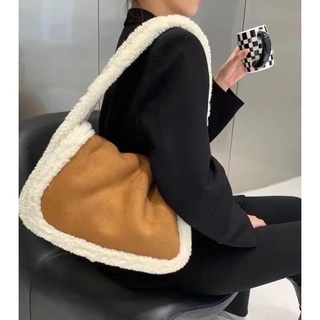 🎊พร้อมส่ง👜~Lamb wool bag womens 2022 new high-end plush tote bag large-capacity hairy shoulder underarm bag