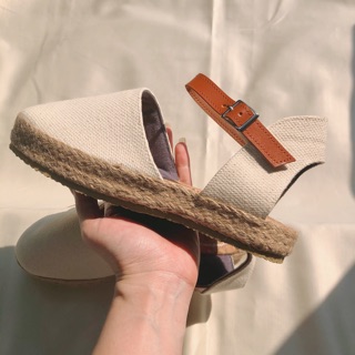 สินค้า (มีทั้งพร้อมส่ง และพรีออเดอร์บางไซซ์) รองเท้ารัดส้น มินิมอล Sling back - Minimal tweed