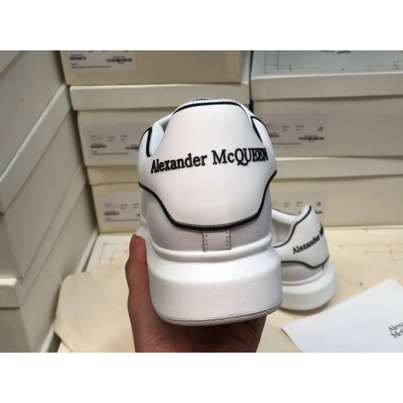 รองเท้าผ้าใบ-ของ-asxander-mcqueen-งาน-originalสินค้าตรงปกแท้100-รับประกันสินค้าตรงปก-100-สินค้ามีพร้อมกล่องใบเสร็จใบเซอ