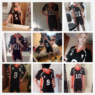 ภาพขนาดย่อของภาพหน้าปกสินค้าเสื้อกีฬาแฟชั่น สไตล์อนิเมะ Haikyuu Karasuno สำหรับผู้ชาย ใส่คอสเพลย์ ฮาโลวีน ปาร์ตี้ ของขวัญ จากร้าน fashionduck.th บน Shopee