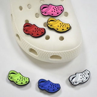 สินค้า Crocs Jibbitz Pins กระดุม จี้รูปรองเท้า Crocs หลากสีสัน DIY