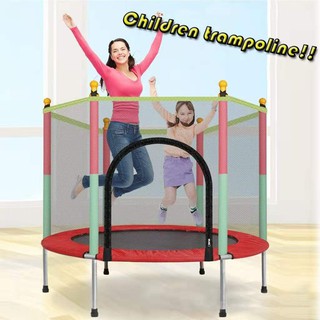 เช็ครีวิวสินค้าTrampoline แทรมโพลีน 4F สีแดง  ชมาด140cm X 122cm