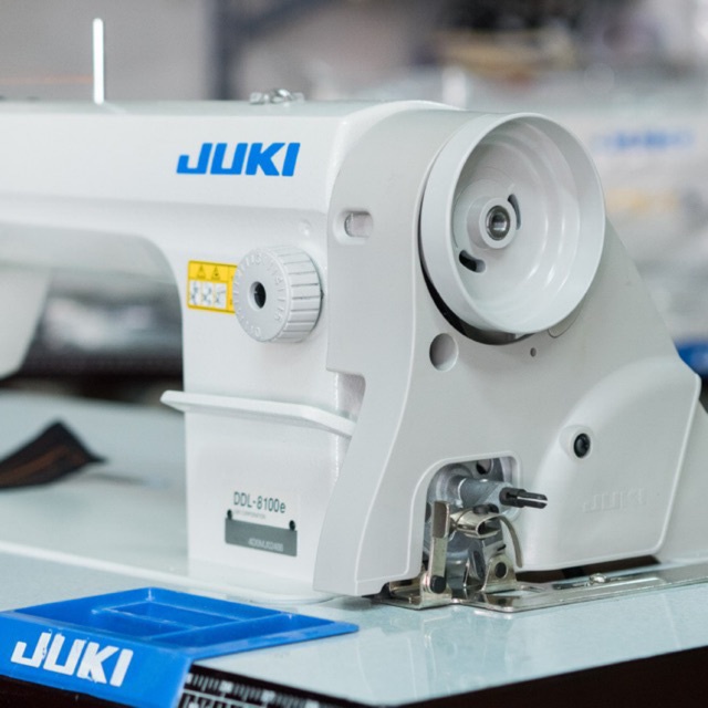 ภาพสินค้าจักรอุตสาหกรรม JUKI DDL-8100e เสียงเงียบ ประหยัดไฟ ของแถมพร้อมใช้ จากร้าน chakrungrueng บน Shopee ภาพที่ 1