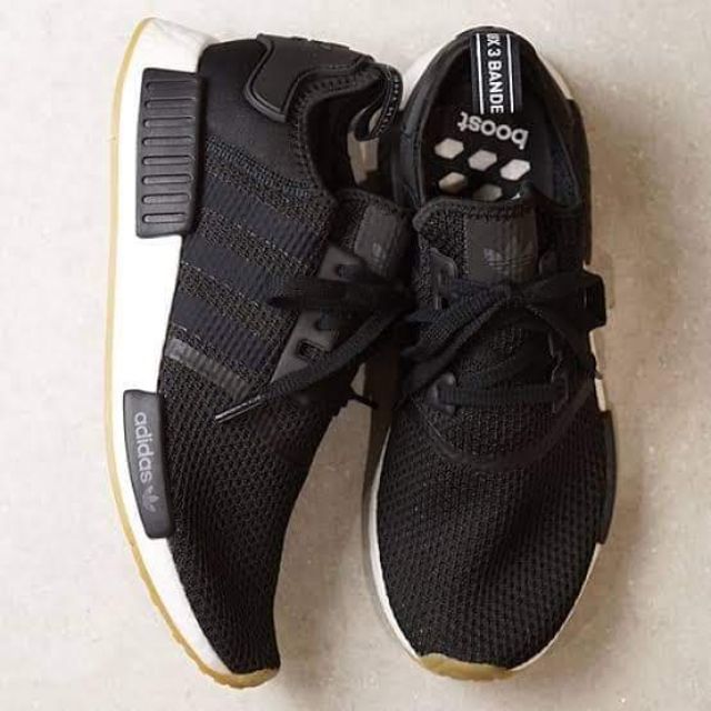 adidas gazelle silver green womens Adidas NMD R1 Triple Black (FV9015)  Prime