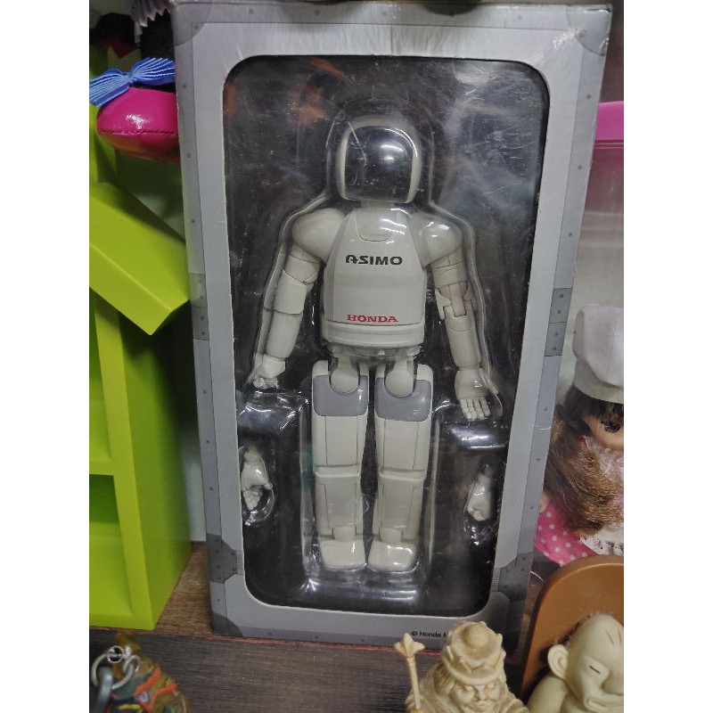 asimo-model-from-japan