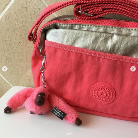 กระเป๋า-แบรนด์-kipling-สีชมพู-ของแท้-พร้อมสายยาว-กระเป๋าสะพาย-สีน่ารักมาก-เหมาะกับการใช้งานจริง-ช่องเยอะ-ของใหม่-มือ-1