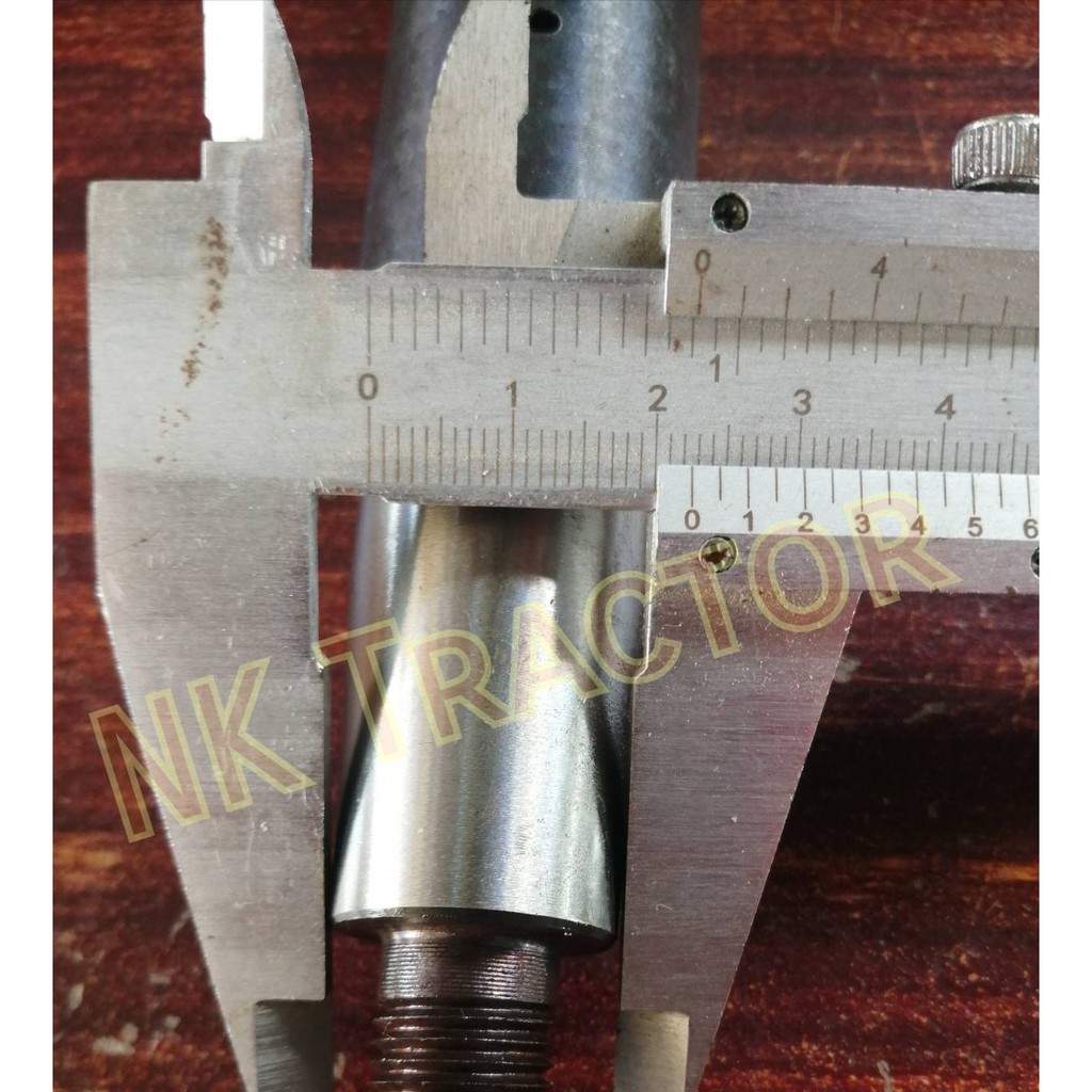 คูโบต้า DC105 / DC108 แกนเพลาโรลเลอร์ รถเกี่ยวข้าว (Kubota) (แกนโรลเลอร ...