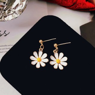 พร้อมส่ง!!! ต่างหูแฟชั่นมินิมอลรุ่นฮิตสุดในเกาหลีน่ารัก คุณภาพดี เรียบหรู ดูดีมีสไตร์