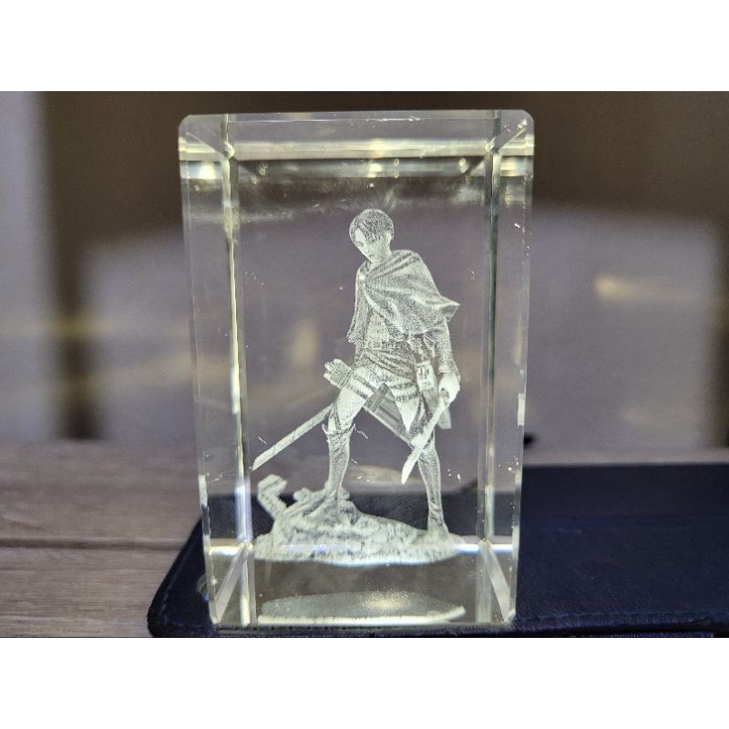 attack-on-titan-levi-crystal-3d-object