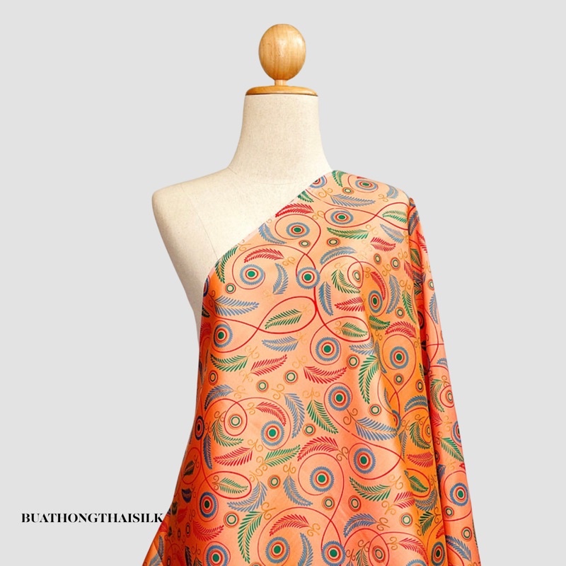 abstract-graphic-design-printed-thai-silk-fabric-ผ้าไหม-ไทยแท้-พิมพ์ลาย-กราฟฟิก