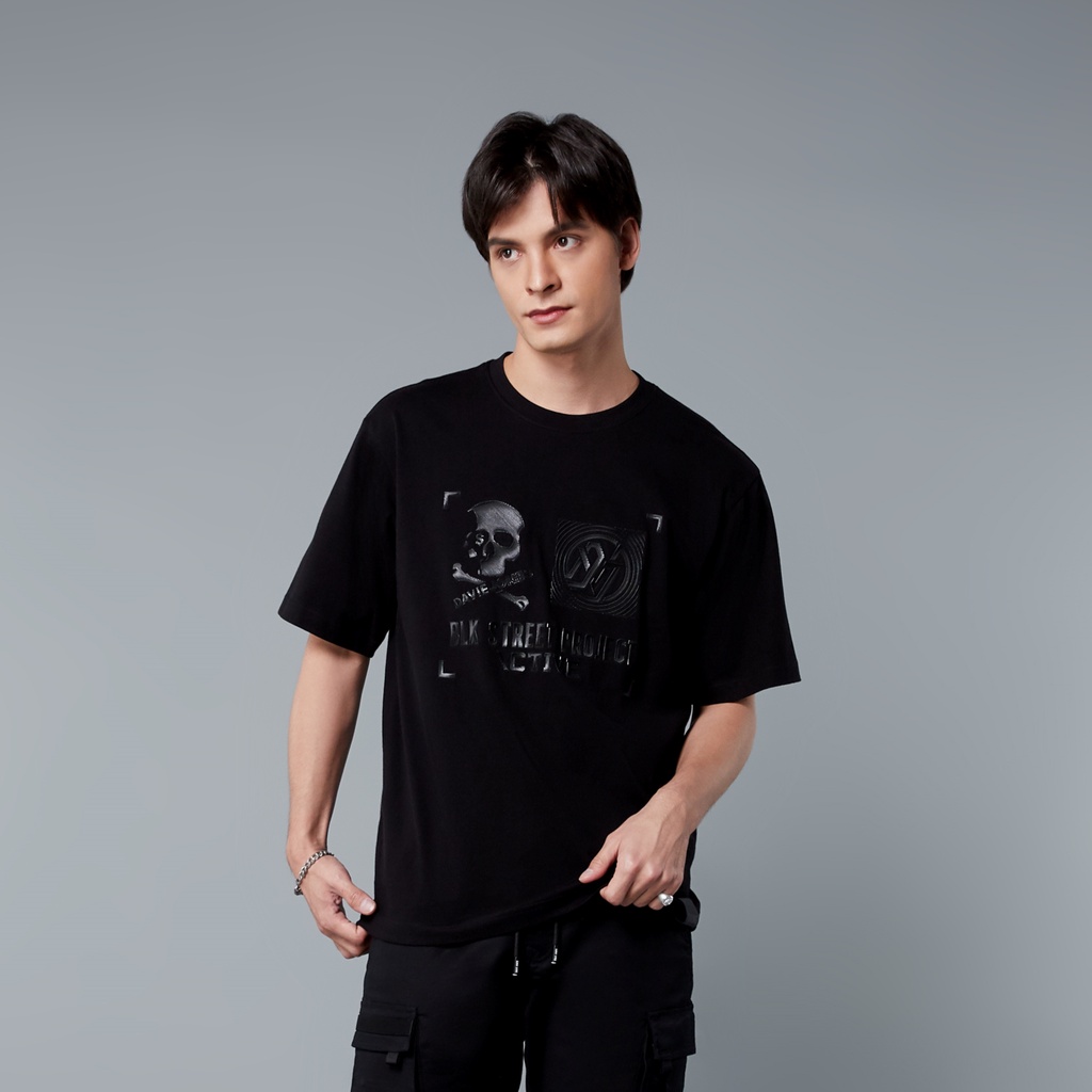 ภาพหน้าปกสินค้าDAVIE JONES เสื้อยืดโอเวอร์ไซส์ พิมพ์ลาย สีดำ Graphic Print Oversized T-Shirt in black WA0100BK 101BK จากร้าน davie_jones_officialshop บน Shopee