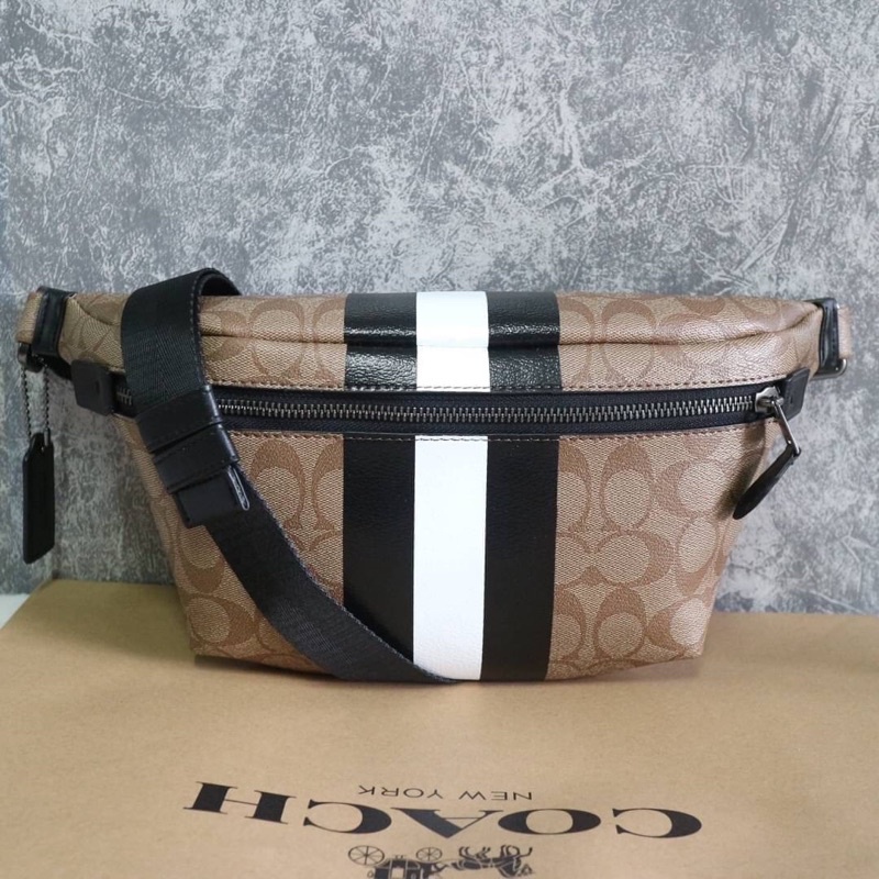 กระเป๋าคาดอก-coach-outlet