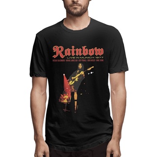 เสื้อยืด พิมพ์ลายวงร็อค Ritchie Blackmore Live In Munich ภาษาอังกฤษ สีรุ้ง สําหรับผู้ชาย