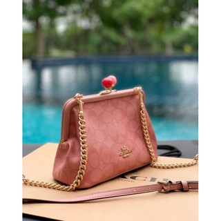 Coach Nora Kisslock Crossbody In Signature ((1451//1452))