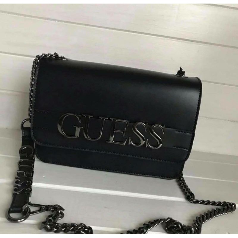 ภาพหน้าปกสินค้ากระเป๋า Guess แท้ งานoutlet พร้อมส่ง ราคาส่ง จากร้าน atomyz1 บน Shopee