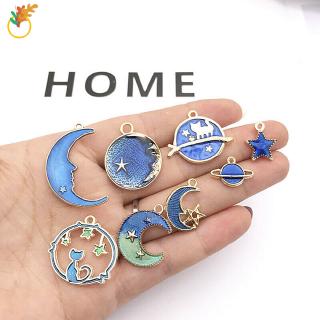 ภาพหน้าปกสินค้า【COD Tangding】8pcs Cute Moon/Star/Planet Charm Pendant For DIY Earrings/Bracelet Craft ที่เกี่ยวข้อง