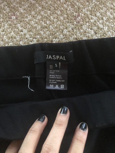 กางเกงเลคกิ้งสีดำจากแบรนด์jaspal