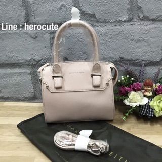 Charles &amp; Keith Structured Handbag ส่งฟรีEMS