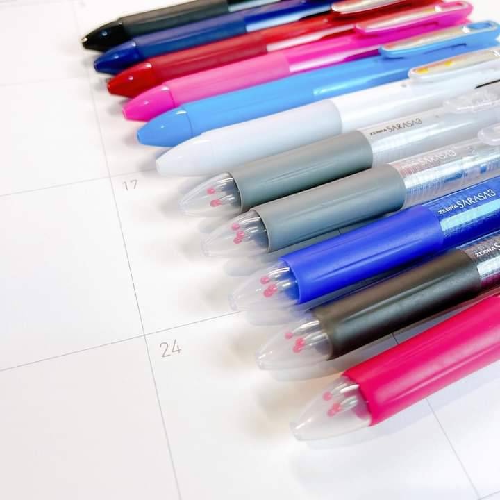 zebra-sarasa-3-colors-gel-ink-multi-pen-0-5-mm-ปากกาเจล-3-ระบบ-เขียนลื่น-เปลี่ยนไส้ได้-จากแบรนด์-sarasa