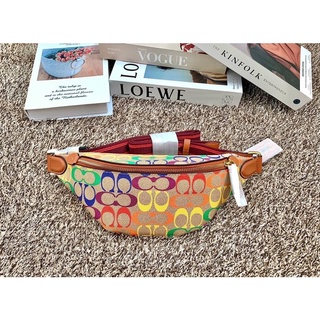 COACH WARREN BELT BAG IN RAINBOW SIGNATURE BAG((CA062))