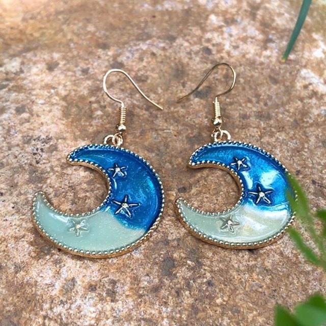 พร้อมส่ง-half-blue-moon-earrings-ต่างหูจันทร์ครึ่งเสี้ยว