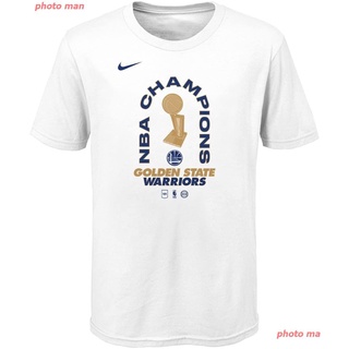 photo man Golden State Warriors เสื้อยืด Outerstuff Golden State Warriors Youth 2018 NBA Finals Champions Parade T-Shirt