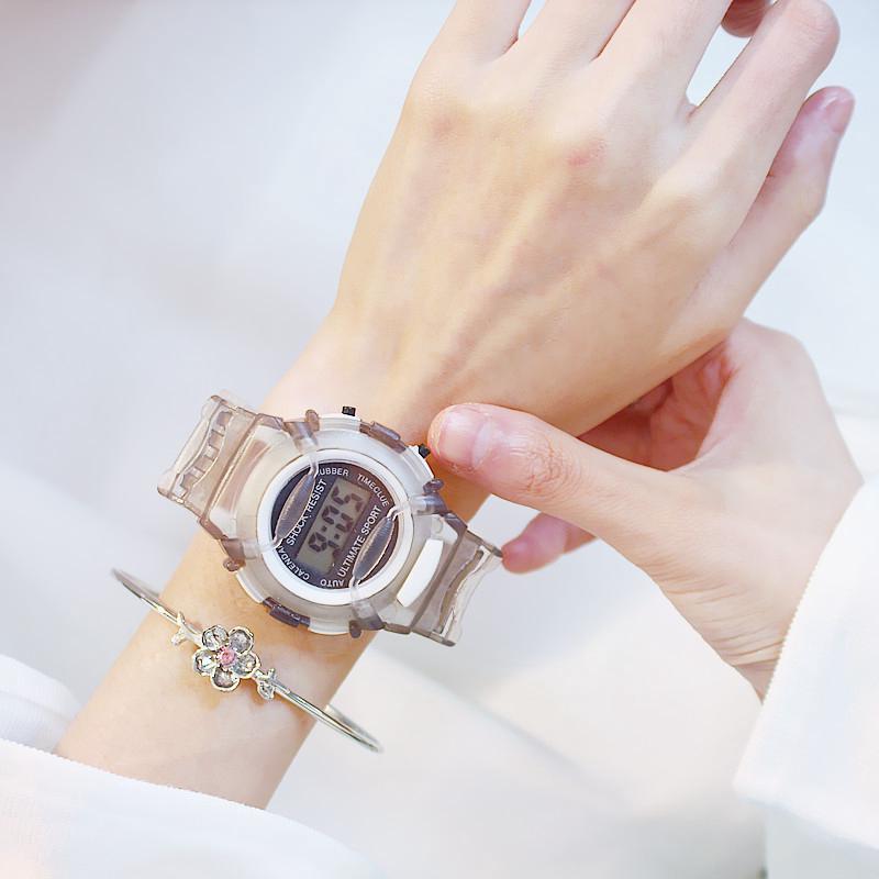 ภาพขนาดย่อของภาพหน้าปกสินค้าพร้อมสต็อกนาฬิกาดิจิตอลอิเล็กทรอนิกส์เด็กนักเรียนกีฬานาฬิกาใส จากร้าน hailie.th บน Shopee ภาพที่ 6