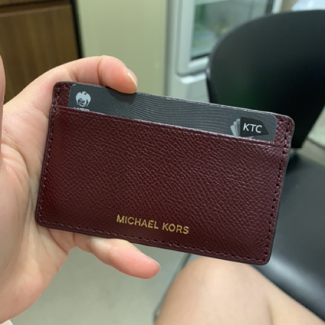 michael-kors-100-credit-card-holder-ของแท้-จากช็อปสนามบินสิงคโปร์-ที่ใส่ธนบัตร-หนังแท้