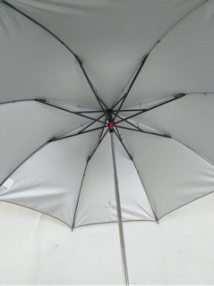 ภาพขนาดย่อของภาพหน้าปกสินค้าร่ม ร่มพับ 2พับ รหัส 201 พกพาสะดวก แกนเหล็กหนา แข็งแรง ผ้าสีๆๆ ป้องกันรังสี UV ผลิตไทย umbrella ร่มราคาถูก ร่มกันแดด จากร้าน kasaumbrella บน Shopee ภาพที่ 1