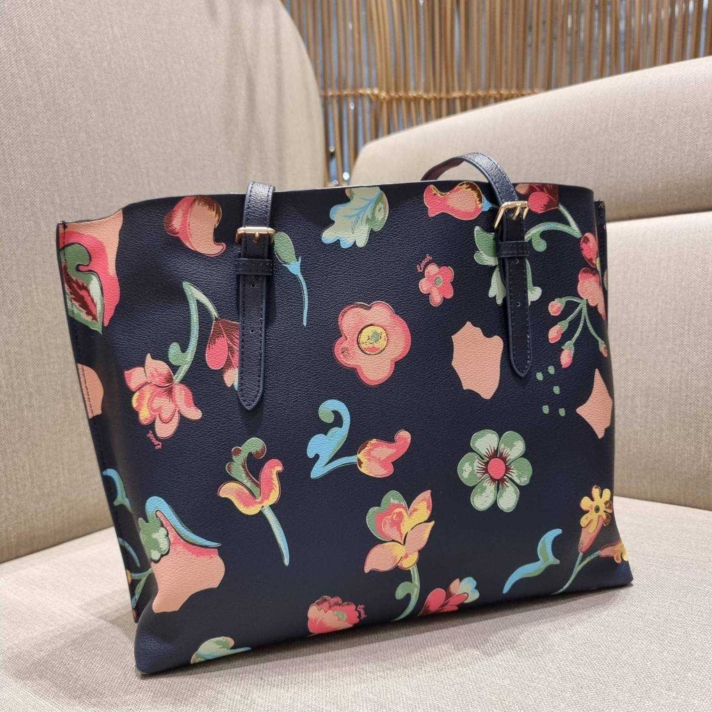 coach-mollie-tote-in-signature-canvas-with-floral-print