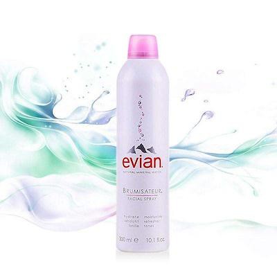 ภาพหน้าปกสินค้าสเปรย์น้ำแร่ Evian เอเวียง 300 ml. ขวดใหญ่ พร้อมส่ง โปรดระวังของปลอม ให้ดูที่ฉลากนะครับ จากร้าน mali_store_ บน Shopee
