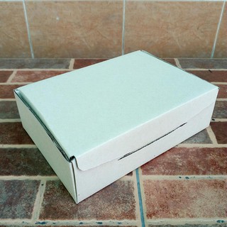 กล่องพัสดุ (สีน้ำตาล) กล่องไปรษณีย์ เบอร์ A , ขนาด ก  แพค20ใบ ขนาดกล่อง 14 x 20 x 6 ซ.ม. กล่องแพคของ