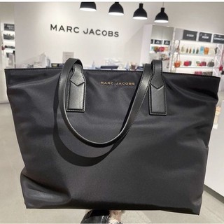 marc jacobs nylon wingman tote พร้อมส่งค่ะ logo อะไหล่เงินสวยมากค่ะ