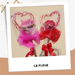 Lafleur shop : ดอกกุหลาบโค้งหัวใจลูกไม้ ปัจฉิม บัณฑิตน้อย รับปริญญา วาเลนไทน์ ปีใหม่