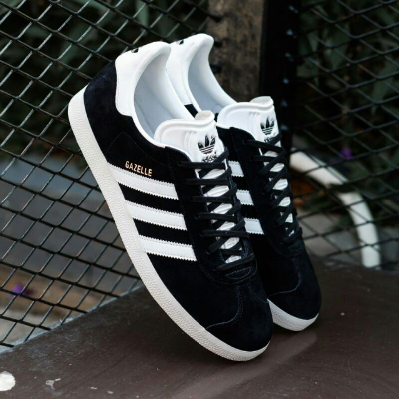 รองเท้าผ้าใบ-adidas-gazelle-สีดําขาว