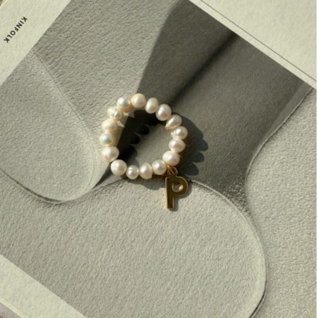 ภาพหน้าปกสินค้าwhisper.ring - Sea Me Ring แหวนไข่มุกทะเลน้ำจืดแท้ แหวนตัวอักษร แหวนคู่ แหวนชื่อ แหวนน่ารัก แหวนเกาหลี จากร้าน whisper.ring บน Shopee
