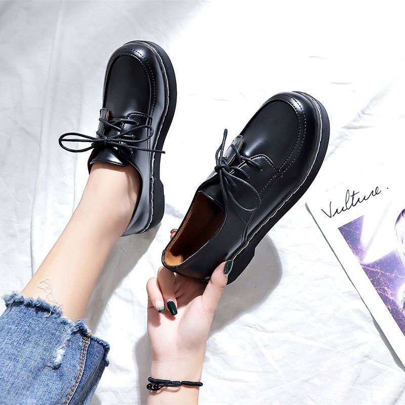 ภาพหน้าปกสินค้าพร้อมส่ง @BAOBAOSHOP รองเท้าหนังหุ้มส้น แบบผูกเชือก สีน้ำตาลคาลาเมล/สีดำ จากร้าน beauty.online บน Shopee