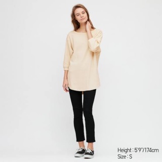 (ลดจากราคาป้าย 790 บาท) UNIQLO WOMEN Honeycomb Boat Neck 3/4 Sleeve Tunic (off white)