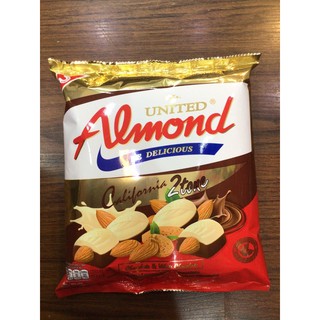 Almond 2​ tone chocolatate บรรจุ45เม็ด