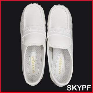 ภาพหน้าปกสินค้ารองเท้าพยาบาล Unique สีขาว แบบสวม ของแท้นำเข้าจากเกาหลี รูปทรงสวย นุ่ม เบา ใส่สบาย เป็นรองเท้าที่คุณพยาบาลนิยม ซึ่งคุณอาจชอบสินค้านี้