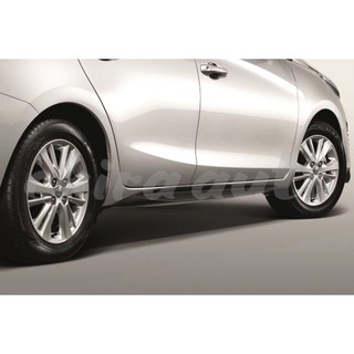 สเกิร์ตข้าง Toyota YARIS ATIV 17" LH/RH PC156-0D00J แท้ห้าง Chiraauto